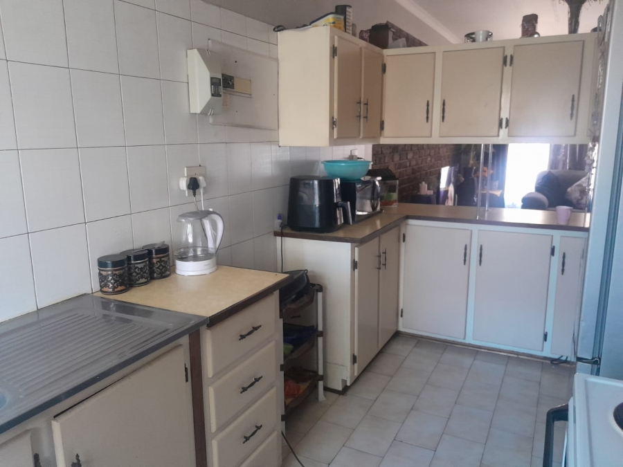 3 Bedroom Property for Sale in Rustenburg Central North West